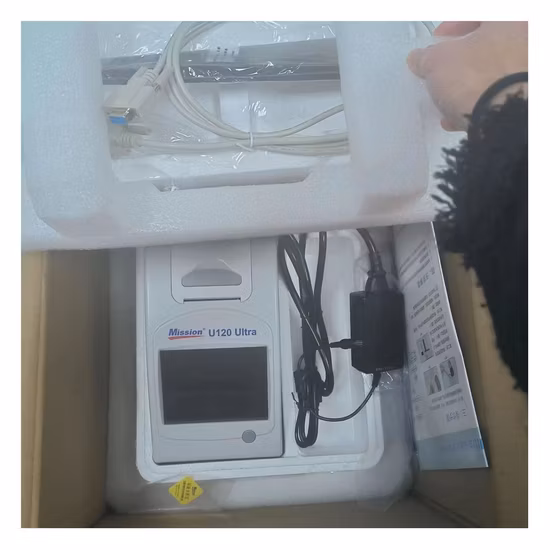 Analisador médico portátil totalmente automático de 240 tiras/hora para bioquímica de urina